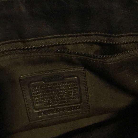 Coach classic black buckle handbag - Picture 4 of 8